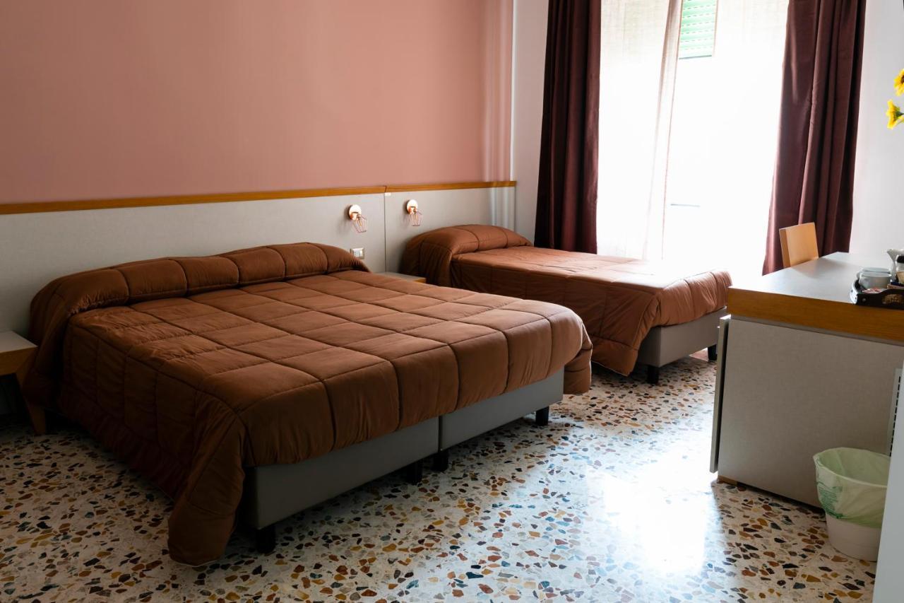 Отель Spira Mirabilis Napoli Экстерьер фото