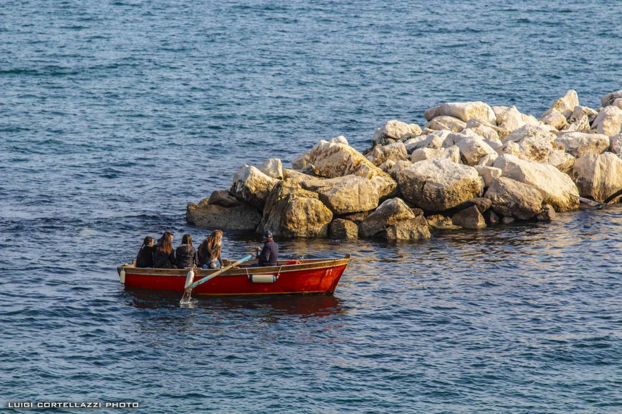 Отель Spira Mirabilis Napoli Экстерьер фото